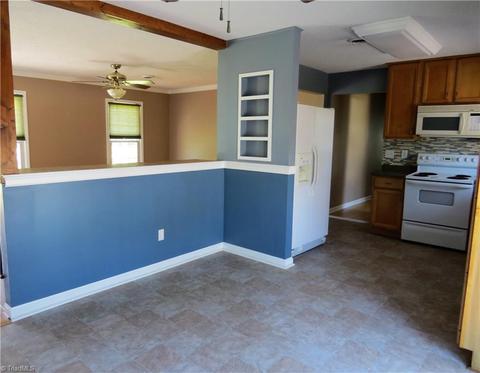 7701 Summitridge Dr, Browns Summit, NC 27214 photo 5