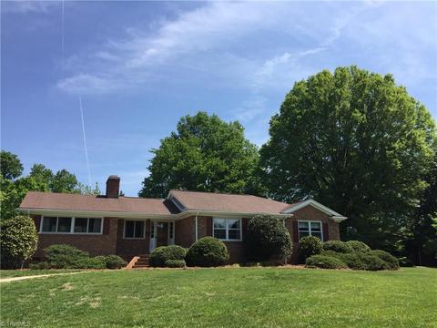 1500 Pinehurst Dr, High Point, NC 27262 photo 1