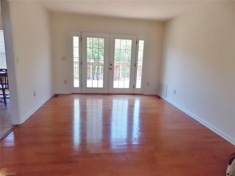 201 Saddle Brook Dr, Dobson, NC 27017 photo 7
