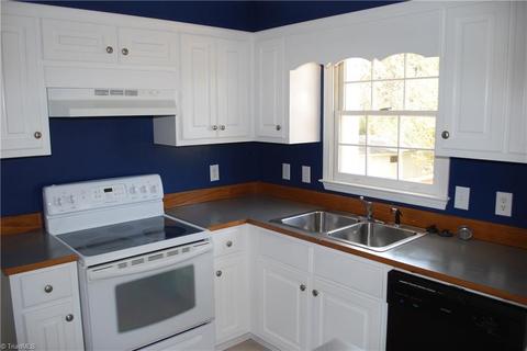 1801 Eric Dr, Graham, NC 27253 photo 8
