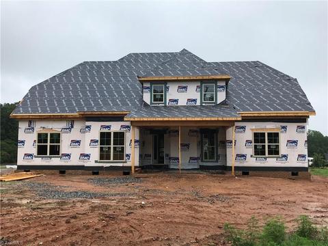 148 Pinnacle Dr, High Point, NC 27265 photo 2
