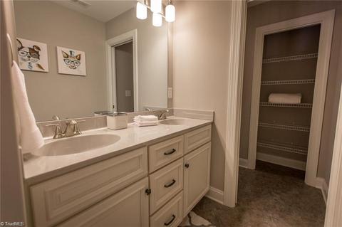 128 Phoenix Ct, Lexington, NC 27295 photo 24