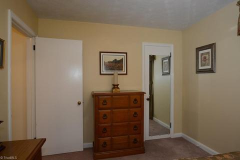 512 Florham Dr, High Point, NC 27262 photo 25