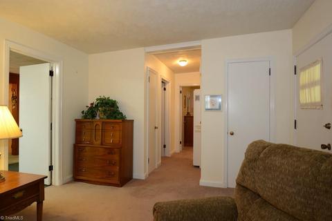 512 Florham Dr, High Point, NC 27262 photo 27