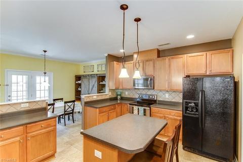 4604 Freestone St, High Point, NC 27265 photo 11