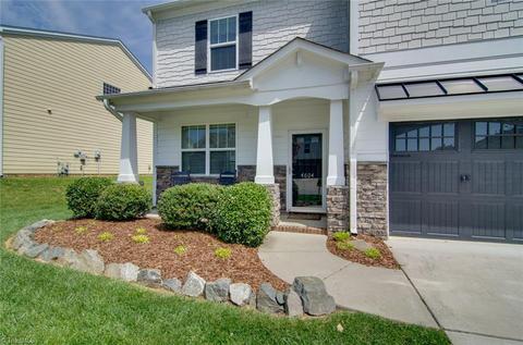 4604 Freestone St, High Point, NC 27265 photo 2