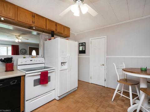 204 Sunset Dr, Elon, NC 27244 photo 6