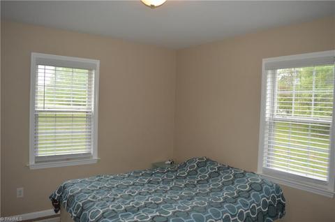 1525 Bald Hill Loop, Madison, NC 27025 photo 16