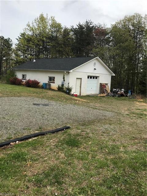 1015 Bryan Rd, Danbury, NC 27016 photo 7