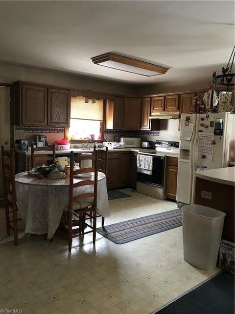 1015 Bryan Rd, Danbury, NC 27016 photo 9
