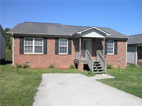 519 Warbler Ct, High Point, NC 27262 photo 1
