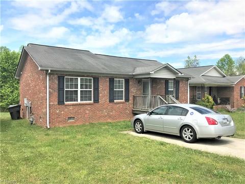 519 Warbler Ct, High Point, NC 27262 photo 15