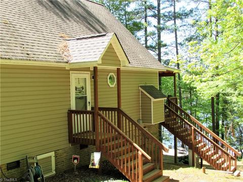 439 Dockside Ter, Denton, NC 27239 photo 4