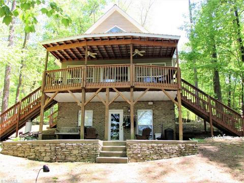 439 Dockside Ter, Denton, NC 27239 photo 2