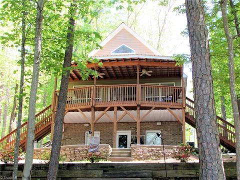 439 Dockside Ter, Denton, NC 27239 photo 1
