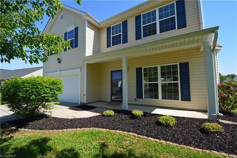 1277 Silverstone Ct, High Point, NC 27265 photo 2