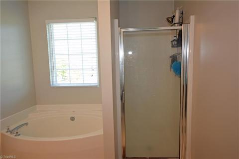 1277 Silverstone Ct, High Point, NC 27265 photo 20