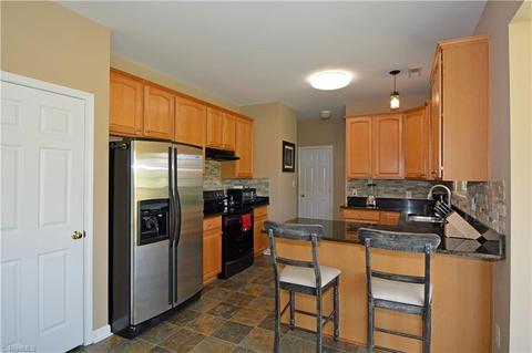 1277 Silverstone Ct, High Point, NC 27265 photo 9