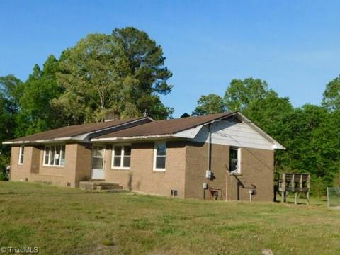 1071 Cedar Creek Rd, Biscoe, NC 27209 photo 2