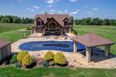 494 Ledbetter Rd, Mayodan, NC 27027 photo 3