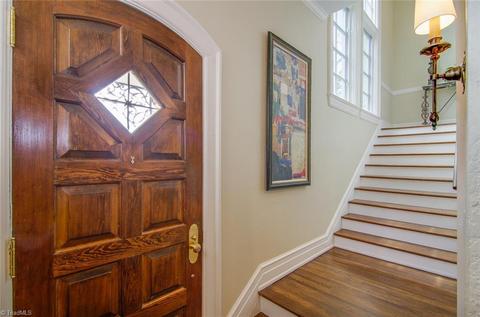 420 Edgedale Dr, High Point, NC 27262 photo 2