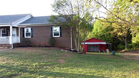 284 Countryside Rd, Harmony, NC 28634 photo 23