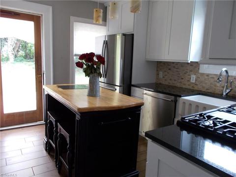 504 Sunset Dr, High Point, NC 27262 photo 8