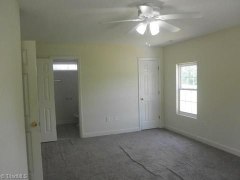 906 Park St, High Point, NC 27260 photo 23