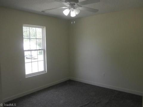 906 Park St, High Point, NC 27260 photo 25