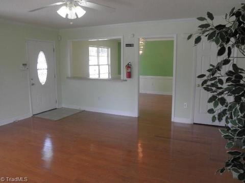 906 Park St, High Point, NC 27260 photo 4