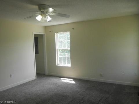 906 Park St, High Point, NC 27260 photo 18