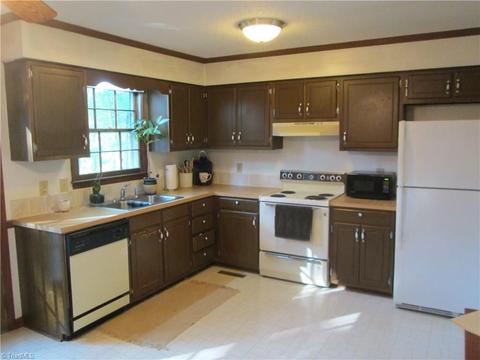 101 Pineview Ct, King, NC 27021 photo 27