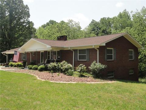 6817 Fairview Church Rd, Trinity, NC 27370 photo 2
