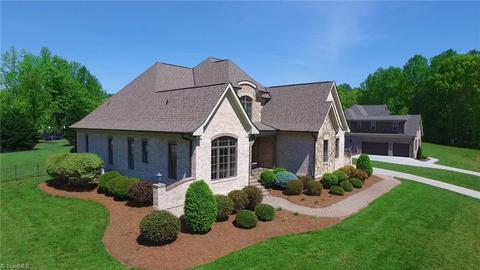 111 Grey Beard Ct, High Point, NC 27265 photo 2
