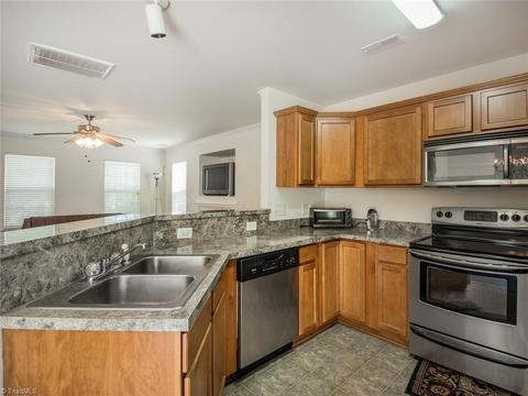 2032 Cliffvale Ct, High Point, NC 27262 photo 3