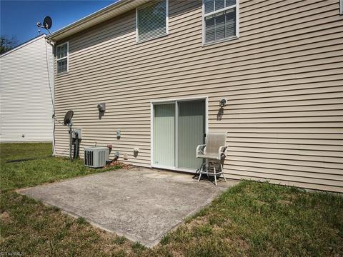 2032 Cliffvale Ct, High Point, NC 27262 photo 8