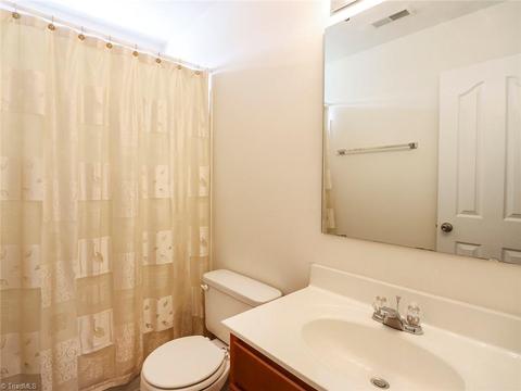 2032 Cliffvale Ct, High Point, NC 27262 photo 22