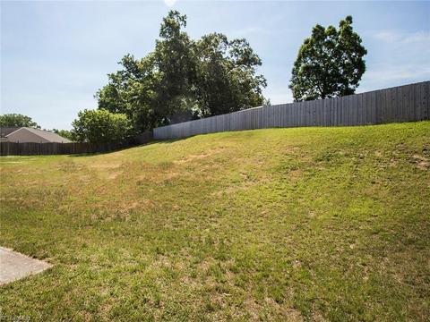 2032 Cliffvale Ct, High Point, NC 27262 photo 10