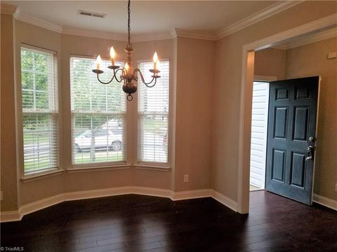 3709 Single Leaf Cir, High Point, NC 27265 photo 4