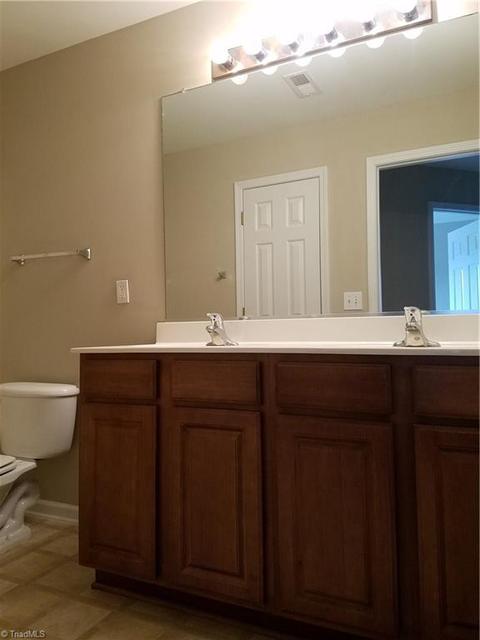3709 Single Leaf Cir, High Point, NC 27265 photo 23