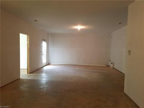 3709 Single Leaf Cir, High Point, NC 27265 photo 26