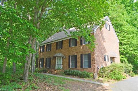 1201 Arrowhead Ct, High Point, NC 27265 photo 1