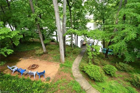3473 Stimpson Dr, Pfafftown, NC 27040 photo 2