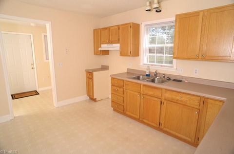 109 2nd St, Spencer, NC 28159 photo 10