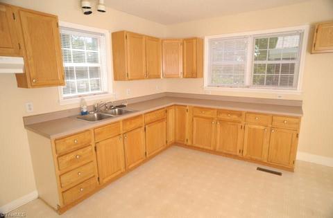 109 2nd St, Spencer, NC 28159 photo 9
