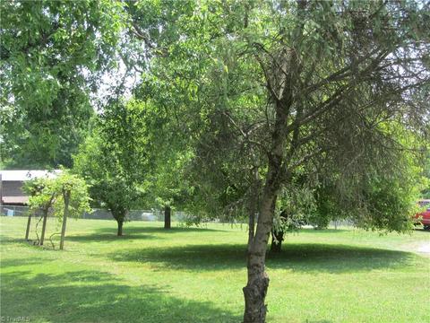 137 Poole Rd, Mayodan, NC 27027 photo 7
