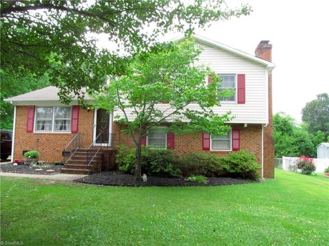 3603 Stonehurst Pl, High Point, NC 27265 photo 1
