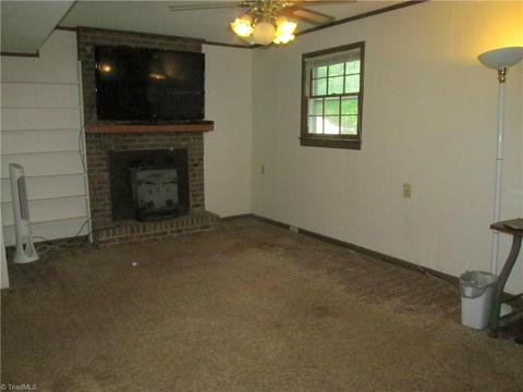 3603 Stonehurst Pl, High Point, NC 27265 photo 12