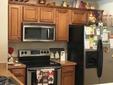 2487 Ingleside Dr, High Point, NC 27265 photo 5
