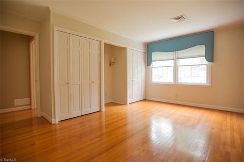 942 Nottingham Rd, High Point, NC 27262 photo 19